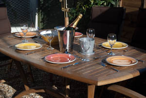 Alfresco dining